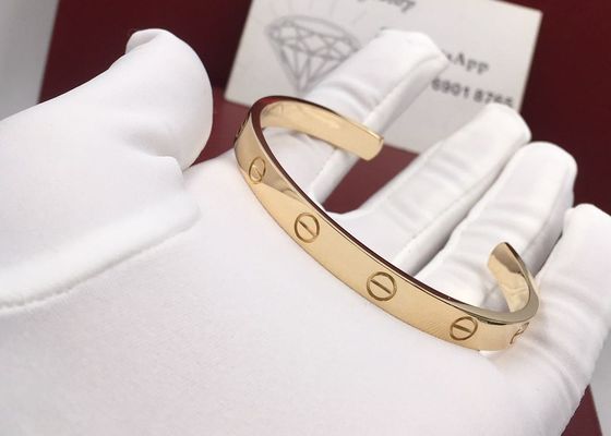 No Gemstone Fashionable Minimalist 18K Gold Bracelet For Gift